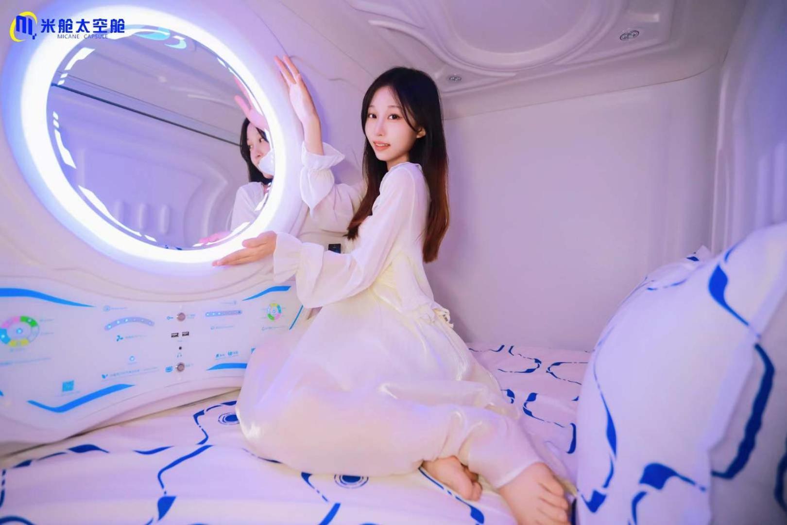 Panda Victor Space Capsule Hostel-Neo Nomad 베오그라드 외부 사진